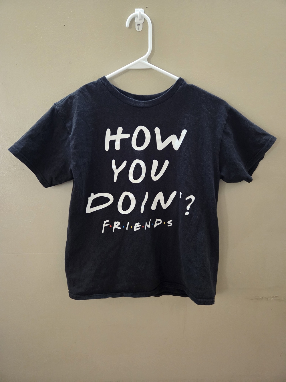 Friends 'How You Doin'?' Kids Graphic Tee - Black